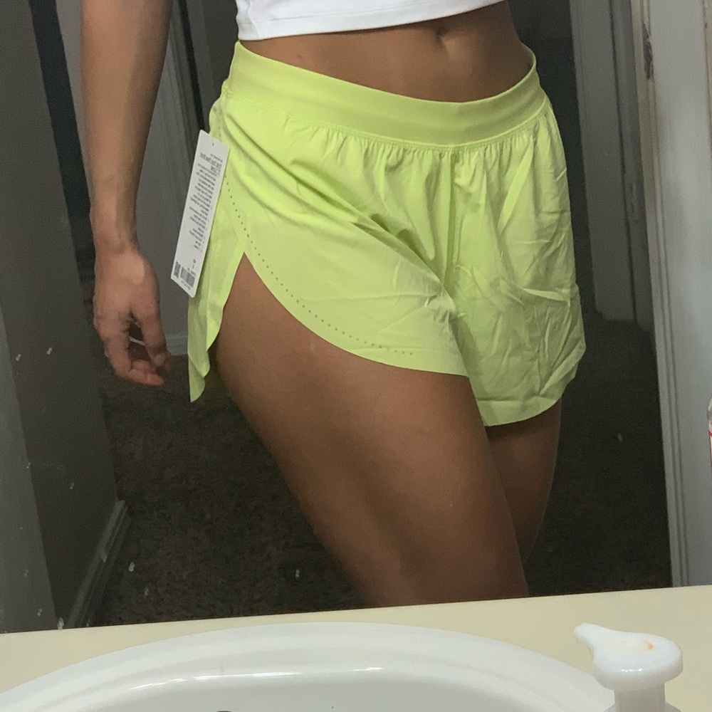NWT Find Your Pace Shorts Lululemon